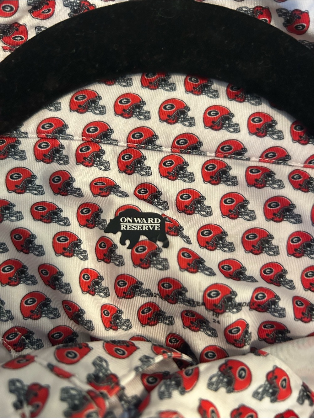 Men's Short-Sleeve Polo in Red Pattern on White - Picture 4 of 4